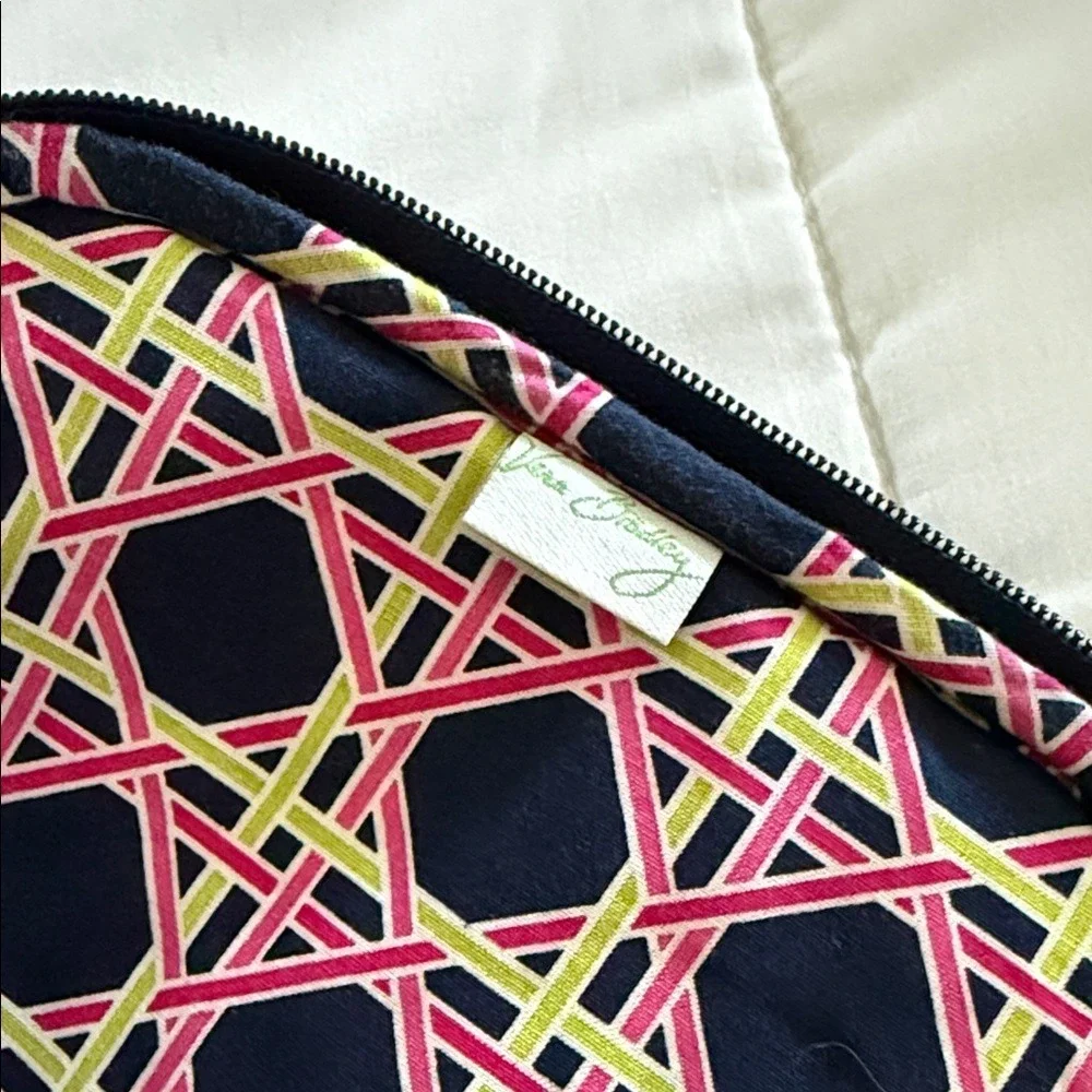 Vera Bradley Ribbons Quilted Tablet E-Reader Sleeve Case Navy Floral 9x7